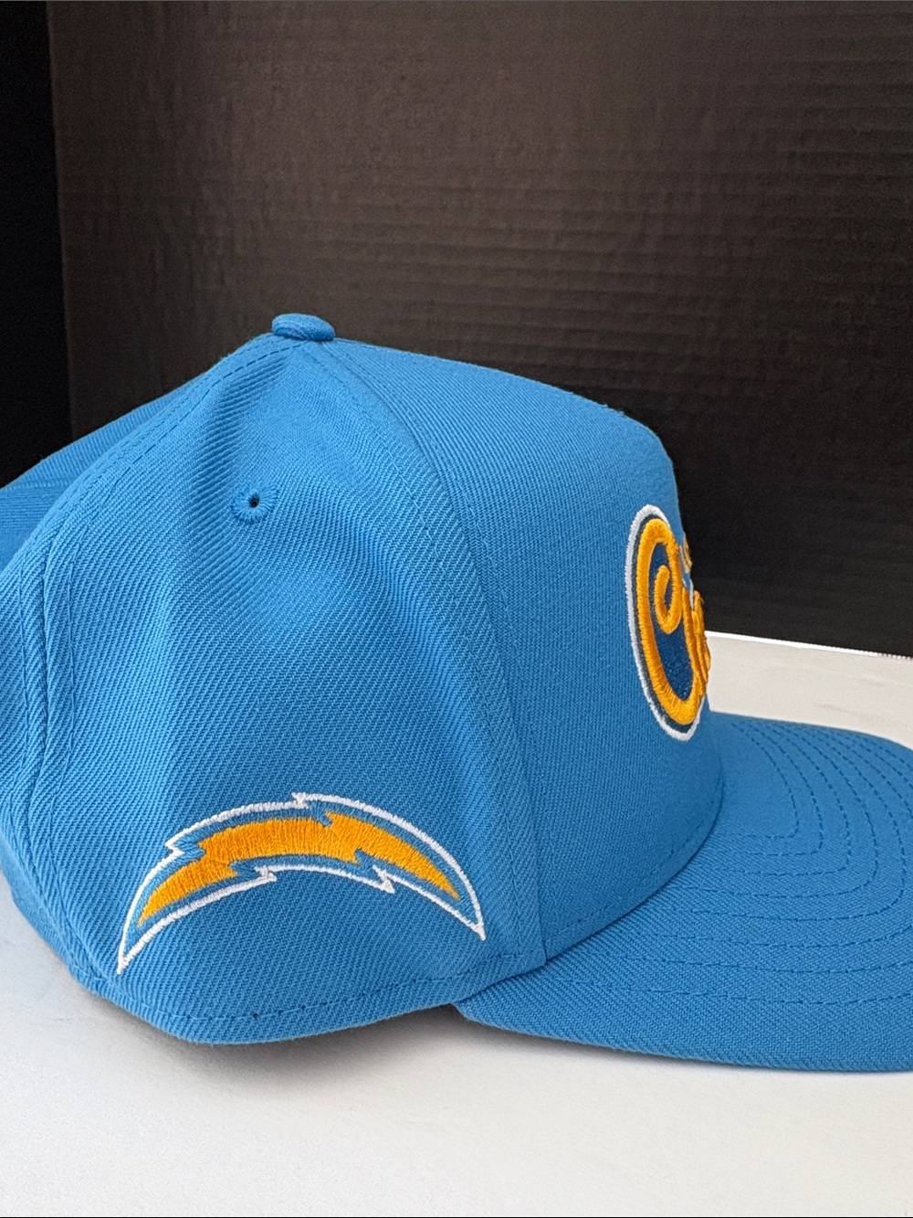 Men's New Era Powder Blue Los Angeles Chargers A-Frame 9FIFTY Snapback Hat - Picture 5 of 9